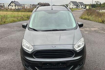 Ford Tourneo Courier 133.000 km 6.800 € Köln/Poll 51105