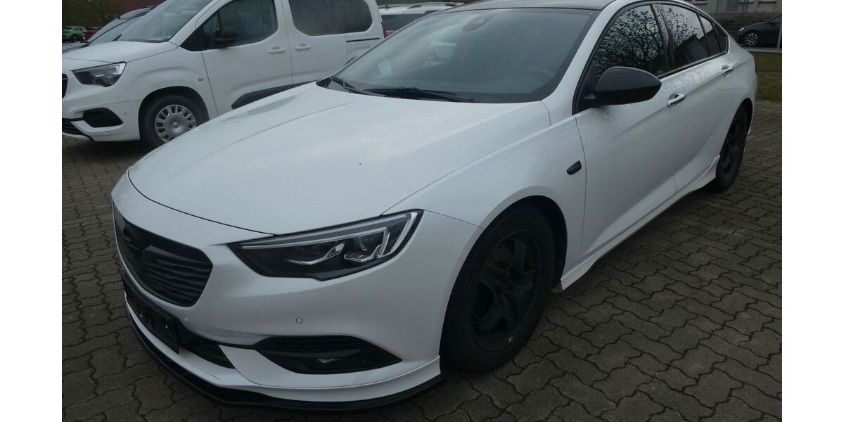 Opel Insignia 87.500 km 13.990 &euro; Blankenburg 38889