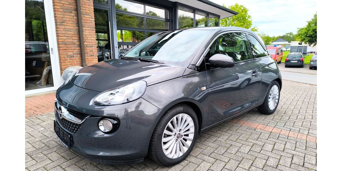 Opel Adam 69.000 km 9.500 &euro; Lügde 32676
