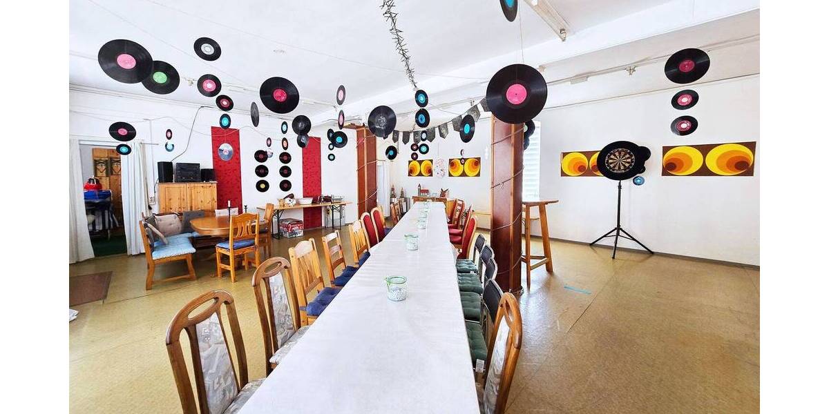 Mehrfamilienhaus, Wohnhaus Gröbzig Gröbzig - 8 Zimmer, 290 m&sup2;, 85.000&euro; | Angebot:26858802