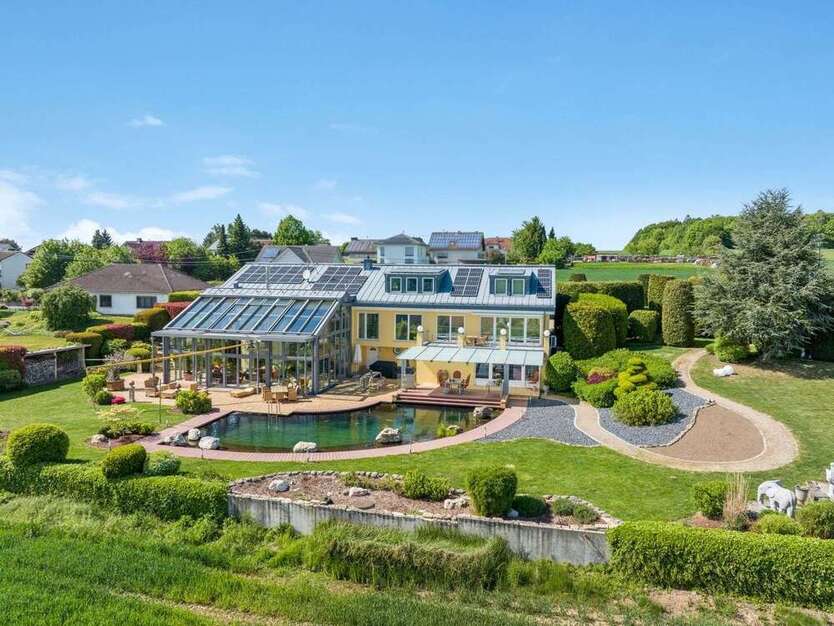 Haus zum Kaufen in Kleinmaischeid 2.400.000 € 630 m²