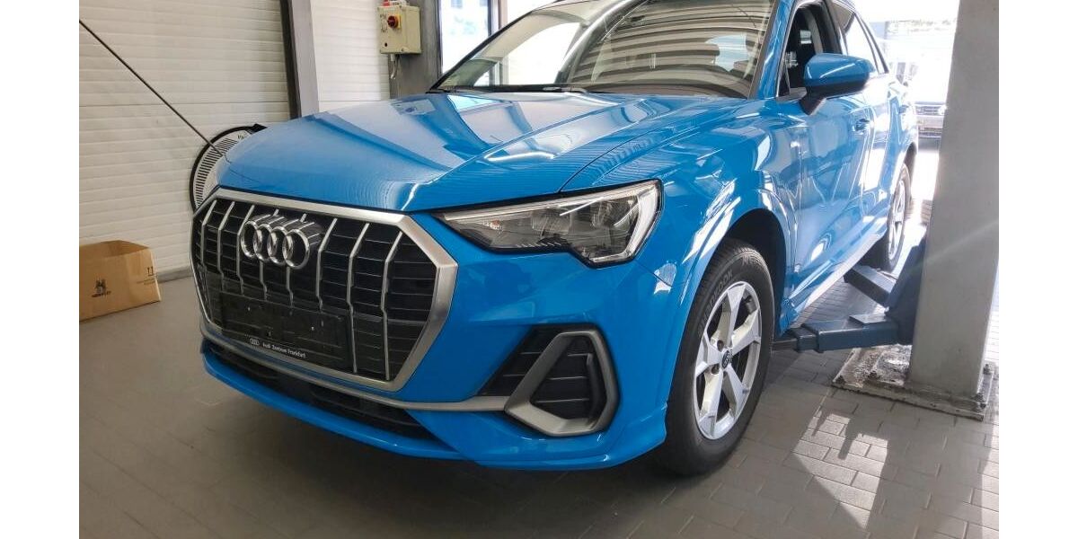 Audi Q3 33.480 km 31.555 &euro; Kuchen 73329