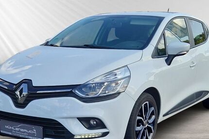 Renault Clio 73.468 km 8.886 &euro; Neunkirchen 57290