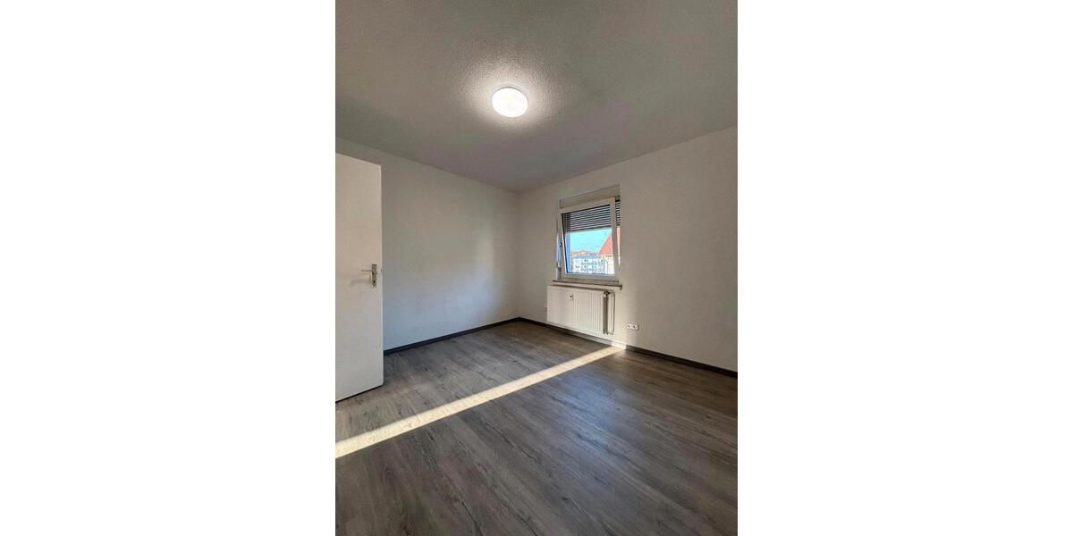 Etagenwohnung Wolfhagen - 4 Zimmer, 94 m&sup2;, 850&euro; | Angebot:26412959