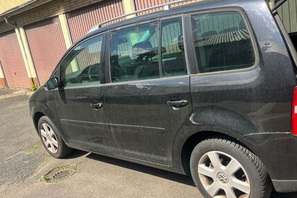 VW Touran 280.000 km 1.800 &euro; Frankfurt 60386