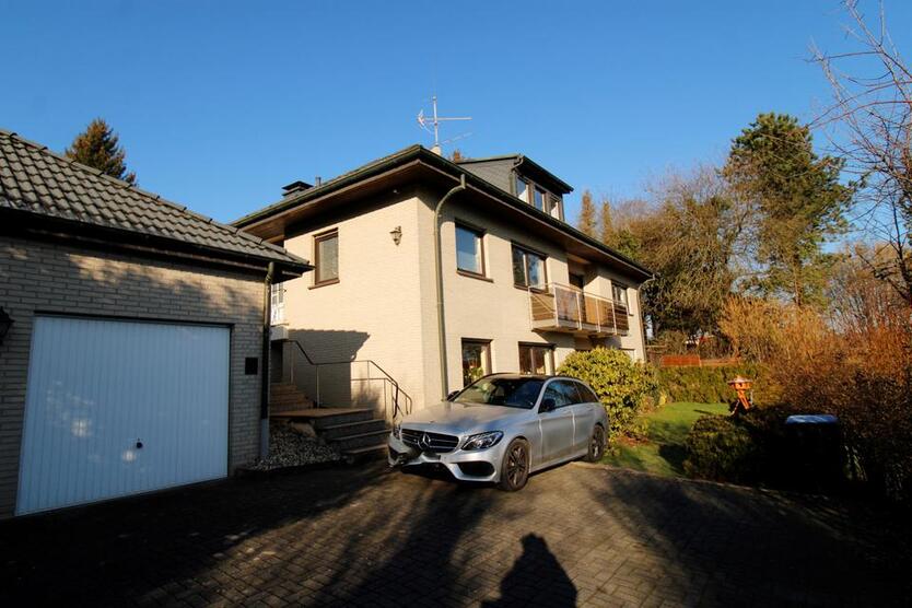 Charmante Dachgeschoßwohnung mit eigener Terrasse