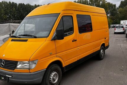 Mercedes-Benz Sprinter 318.000 km 4.799 € berlin 13089