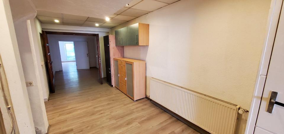 4-R. EG-Whg.-105m² - mit Küchenzeile-ab sofort in Bad Salzungen