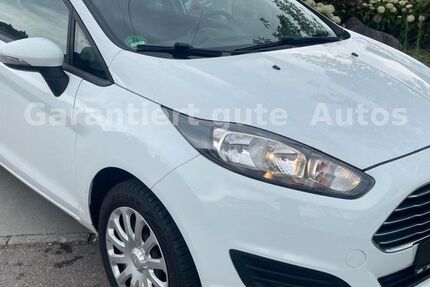 Ford Fiesta 128.605 km 6.500 € Reutlingen 72770