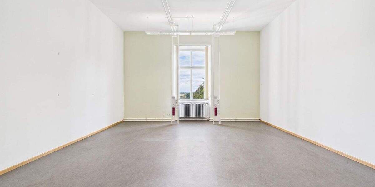 Gewerbeobjekt Ebersberg - 7 Zimmer, 2.200&euro; | Angebot:23034243
