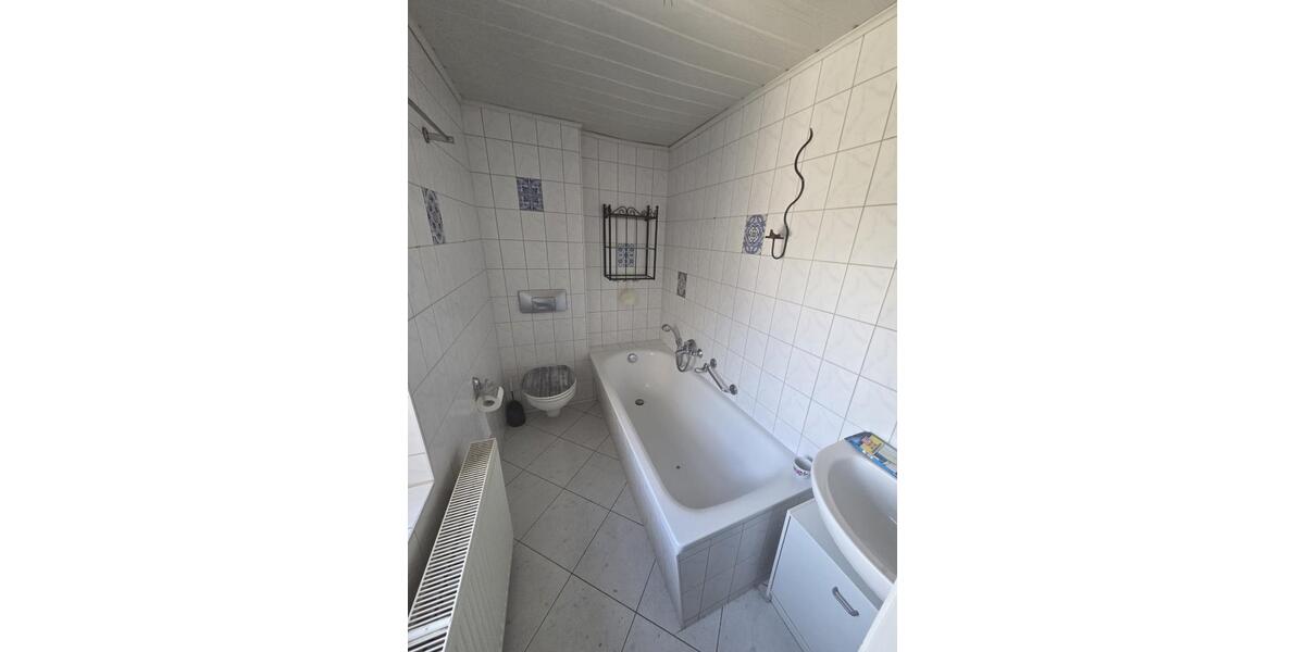 Charmante Doppelhaushälfte mit Potenzial in Limbach-Oberfrohna! - Zweifamilienhaus Limbach-Oberfrohna Oberfrohna | Angebot:23109314