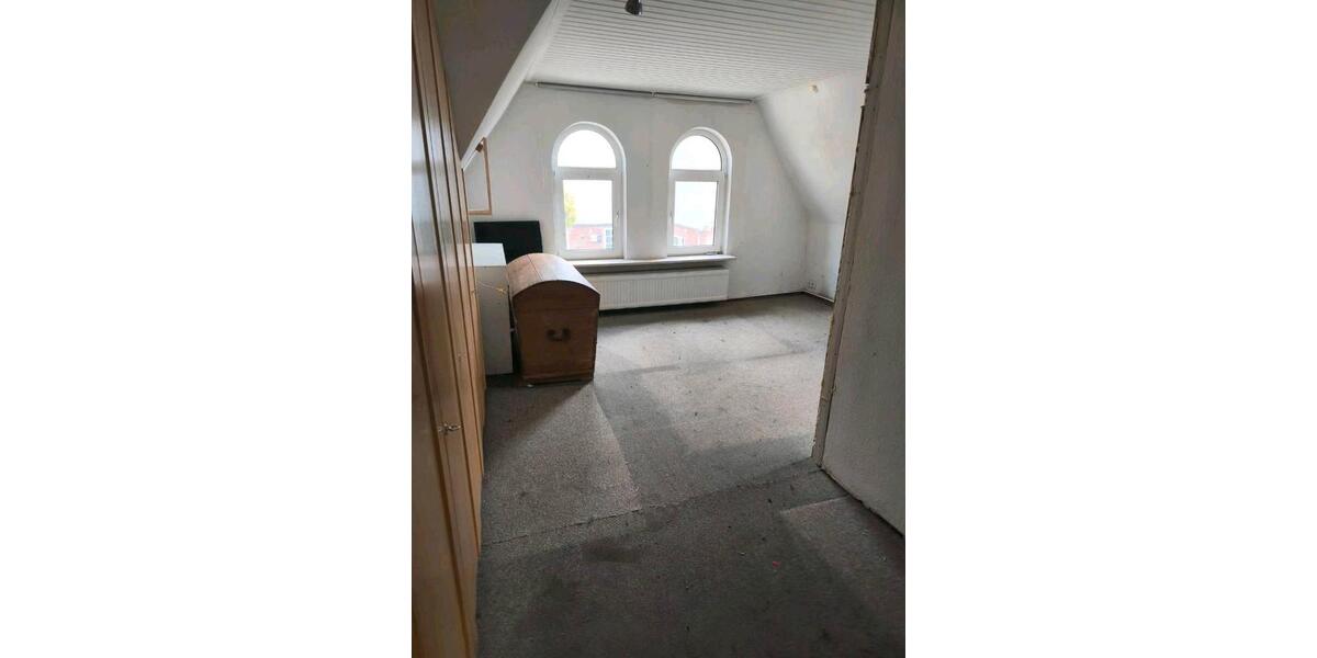 Einfamilienhaus Husum - 7 Zimmer, 173 m&sup2;, 145.000&euro; | Angebot:26850841