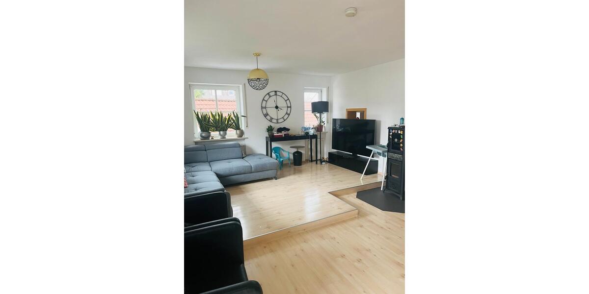 Maisonettenwohnung Höhenkirchen-Siegertsbrunn Siegertsbrunn - 4.5 Zimmer, 100 m&sup2;, 1.500&euro; | Angebot:26291895