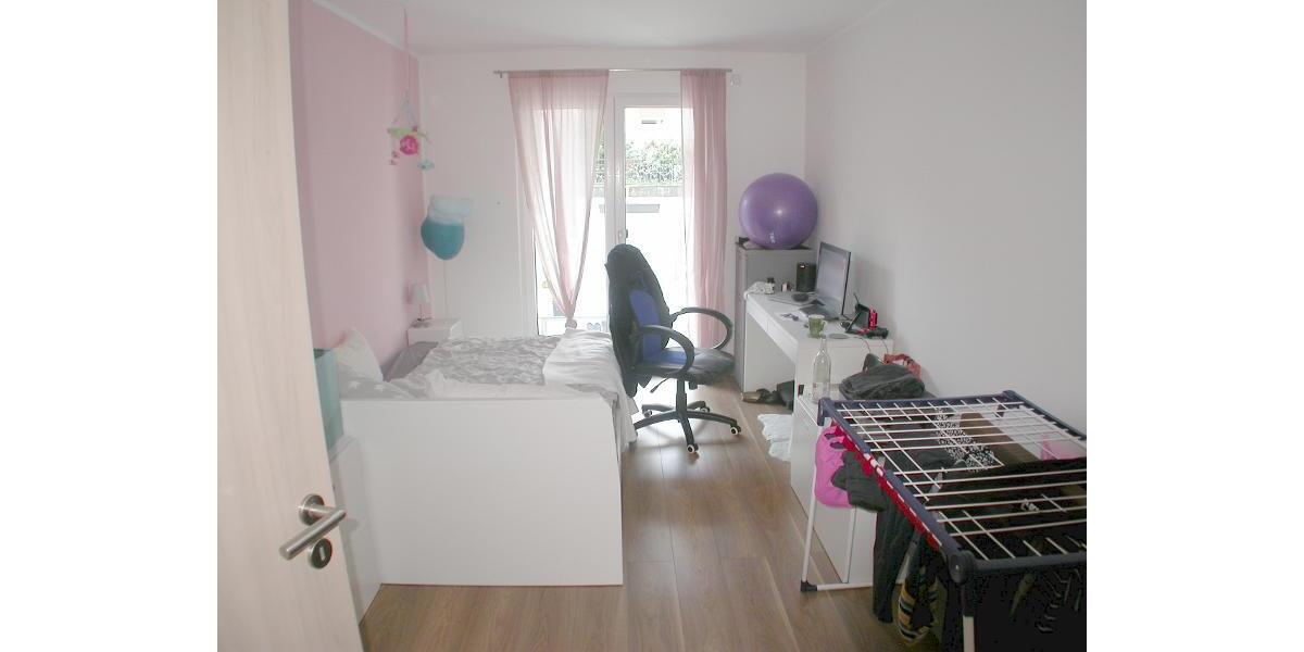 4 Zi. Erdgeschoss Wohnung mit Garten und 2 Stellplätzen - Etagenwohnung Höchstadt | Angebot:26802455