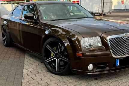 Chrysler 300C 257.410 km 14.499 € Steinbach 61449