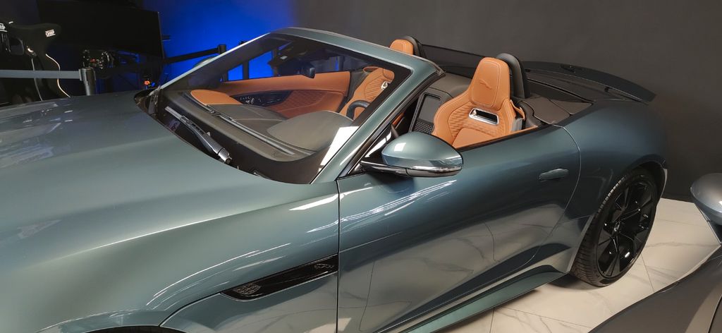 Jaguar F-Type 20.000 km 81.500 &euro; Koblenz 56068