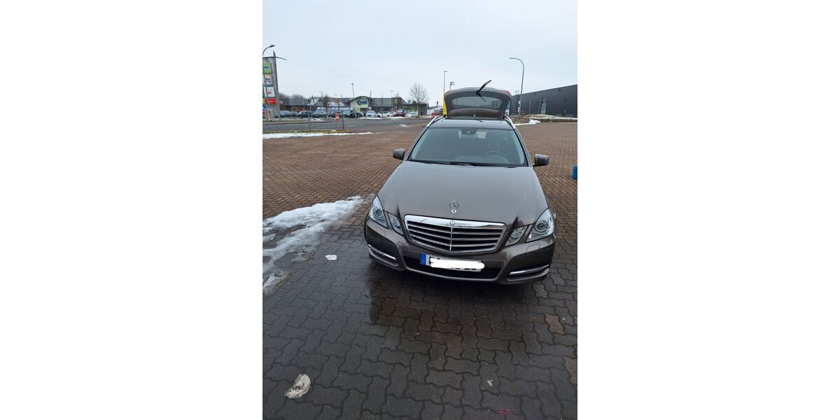 Mercedes-Benz E 350 173.000 km 14.400 &euro; Rinteln 31737