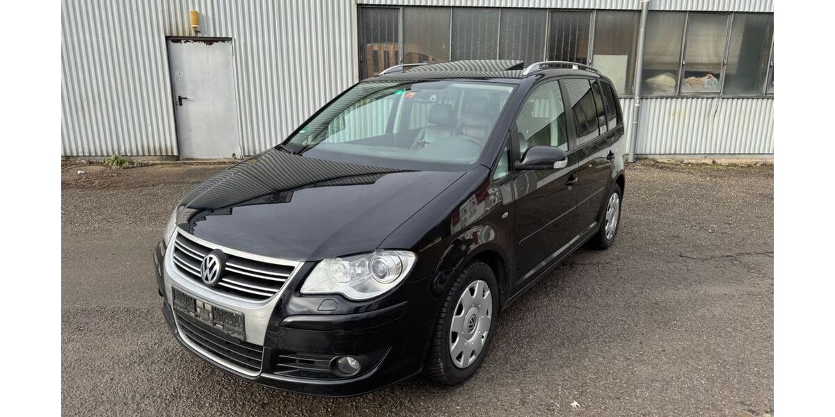 VW Touran 229.000 km 5.300 &euro; Mühlacker 75417
