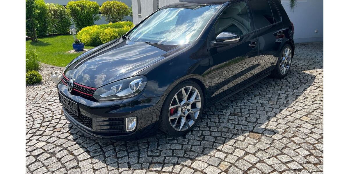 VW Golf 154.000 km 8.300 &euro; Marktredwitz 95615