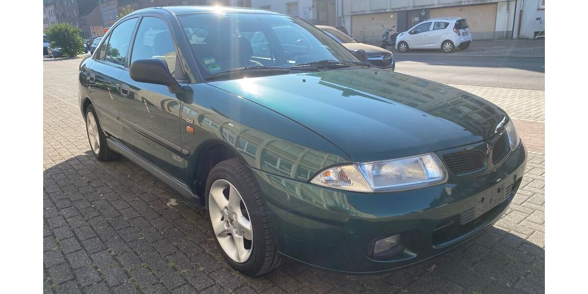 Mitsubishi Carisma 88.730 km 2.790 &euro; Oberhausen 46045
