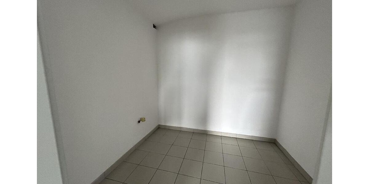 Niederkassel-Mondorf Büroeinheit mit ca. 100m², 1-2 Büros, Küche, WC, Besprechungsraum und Lager! zimmer