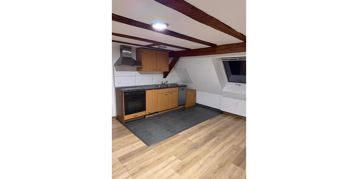 Dachgeschoßwohnung Reutlingen Reutlingen-Betzingen - 3 Zimmer, 65 m&sup2;, 980&euro; | Angebot:24953894