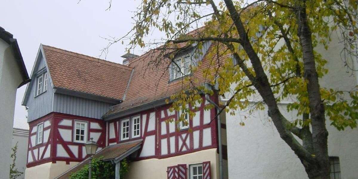 Einfamilienhaus Schwalbach - 13 Zimmer, 163 m&sup2;, 949.000&euro; | Angebot:26014303