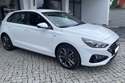 Hyundai i30 18.000 km 19.800 € Coswig 01640