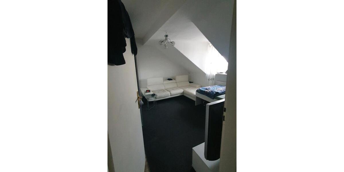 Dachgeschoßwohnung Mülheim an der Ruhr Rechtsruhr-Nord - 3.5 Zimmer, 79 m&sup2;, 610&euro; | Angebot:24494000