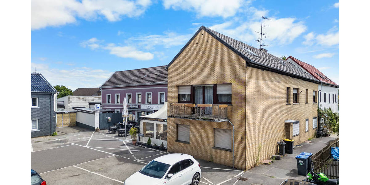Herzogenrath - Zweifamilienhaus vielseitig nutzbar - Zweifamilienhaus Herzogenrath | Angebot:22985184