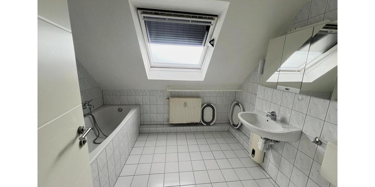 Maisonettenwohnung Lohmar - 4 Zimmer, 100 m&sup2;, 995&euro; | Angebot:26268636