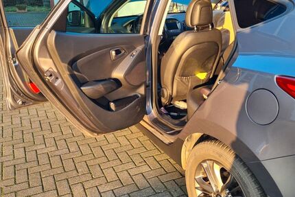 Hyundai ix35 136.000 km 9.990 € Schermbeck 46514