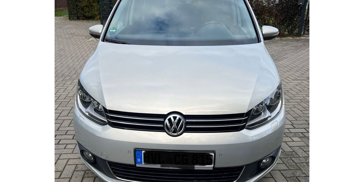 VW Touran 153.800 km 9.900 &euro; Hohen Neuendorf 16540