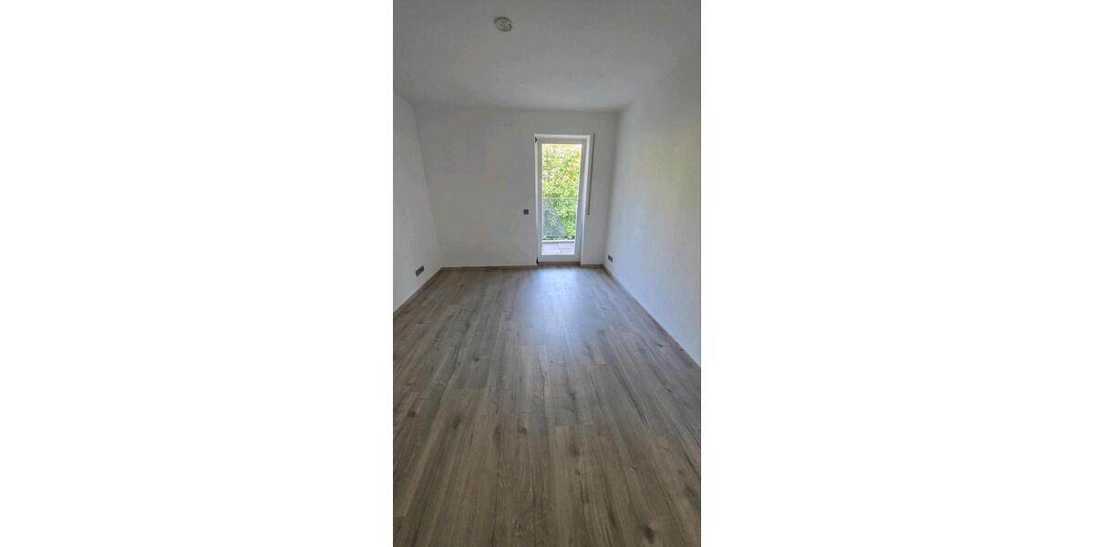 Etagenwohnung Ostrau - 3 Zimmer, 95 m&sup2;, 350.000&euro; | Angebot:26941515