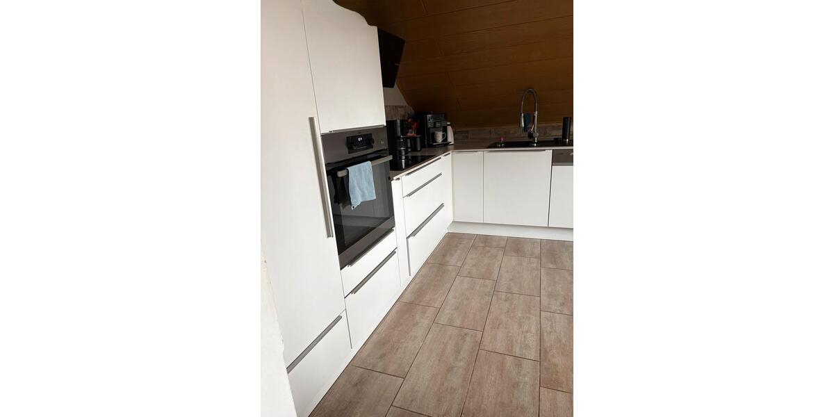Dachgeschoßwohnung Tiefenbach - 3.5 Zimmer, 103 m&sup2;, 1.000&euro; | Angebot:24785650
