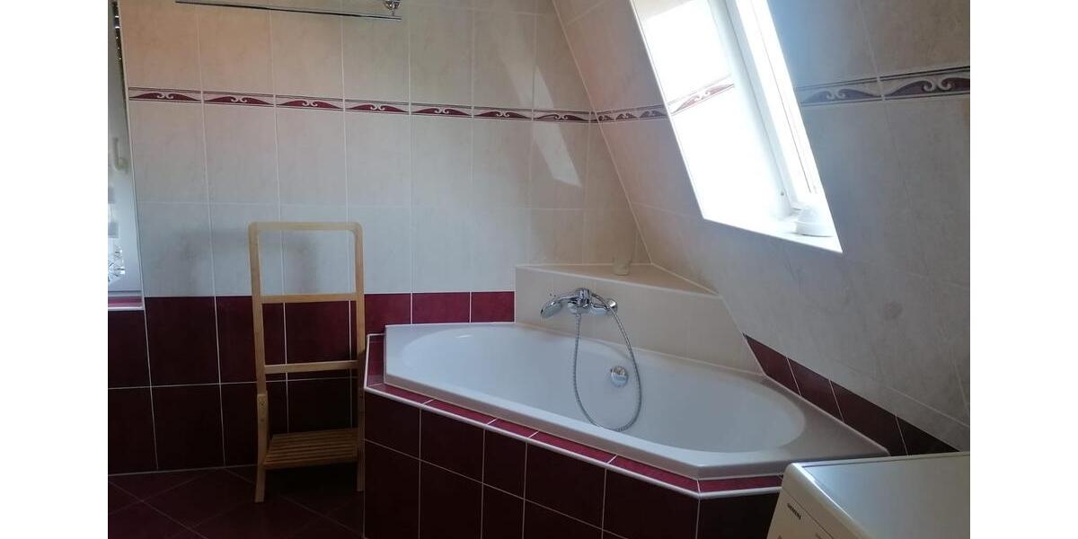 Etagenwohnung Kolkwitz - 3 Zimmer, 90 m&sup2;, 900&euro; | Angebot:24741000