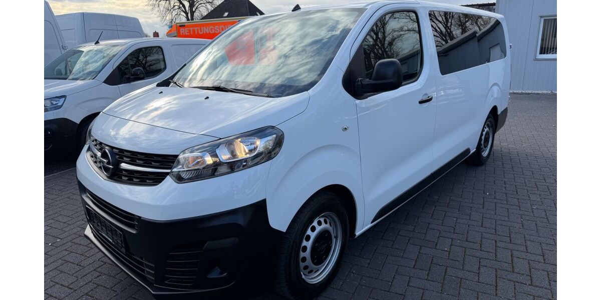 Opel Vivaro 99.973 km 19.950 &euro; Kaufungen (bei Kassel)­­­­­­­­­­­­ 34260