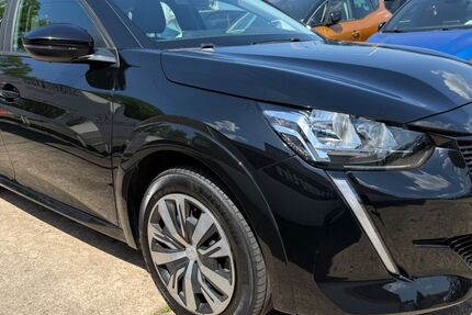 Peugeot 208 81.000 km 13.490 &euro; Mainaschaff 63814
