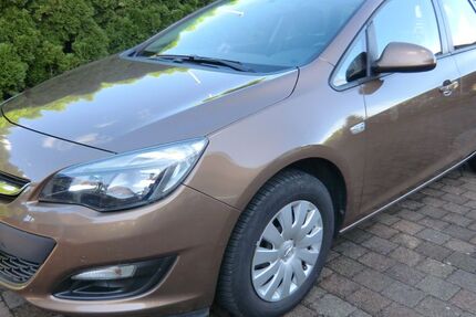 Opel Astra 212.467 km 3.990 € Obhausen 06268