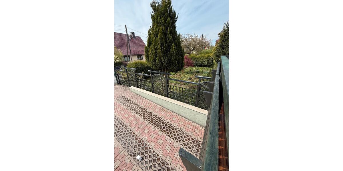 Haus im Grünen: EFH mit kleiner ELW und großem Garten 3 zimmer