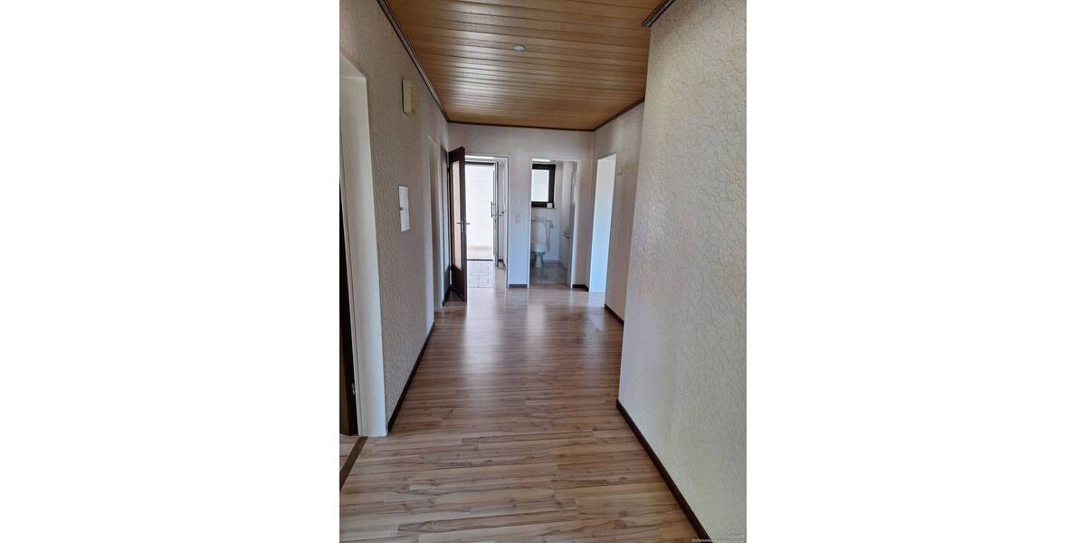 Einfamilienhaus Greding - 9 Zimmer, 211 m&sup2;, 547.000&euro; | Angebot:26658846