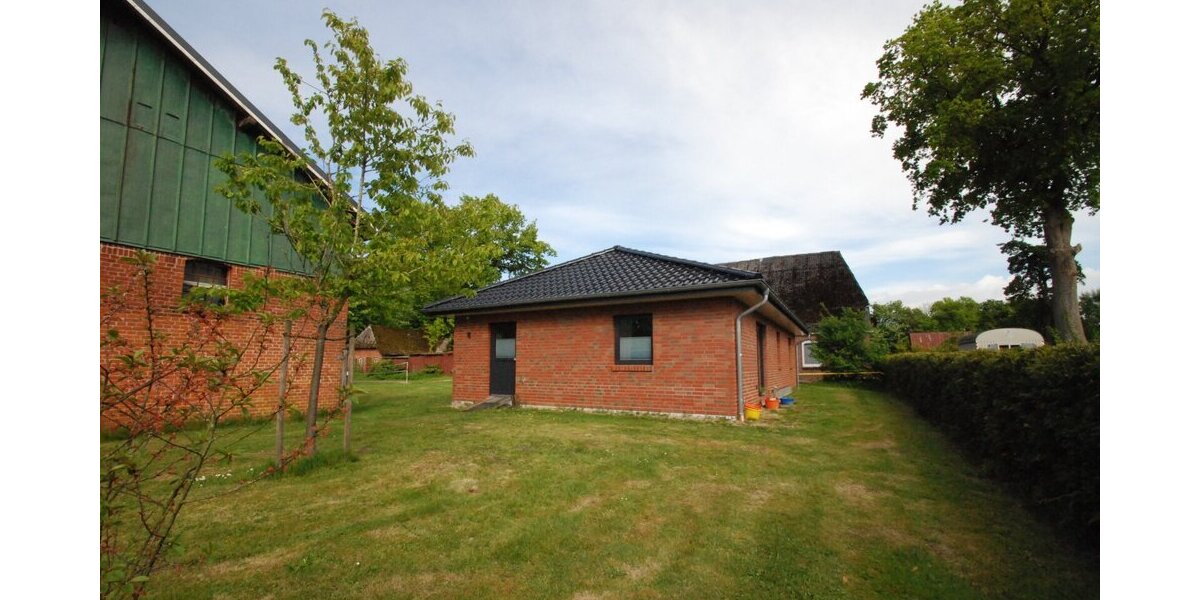 Bungalow u. Resthof, auf einem schönen Grundstück in Dorfrandlage! - Wohnanlage Hohn | Angebot:26770165