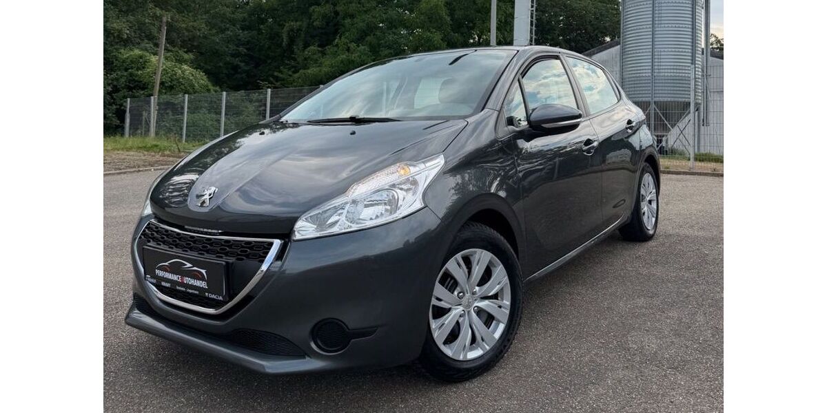 Peugeot 208 156.000 km 3.499 &euro; Sinsheim 74889