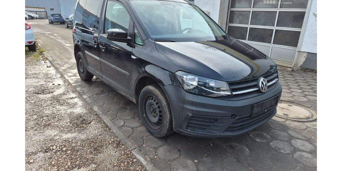 VW Caddy 260.000 km 6.000 &euro; Elz 65604