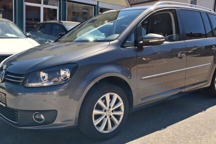 VW Touran 211.800 km 8.380 &euro; Lauterhofen 92283