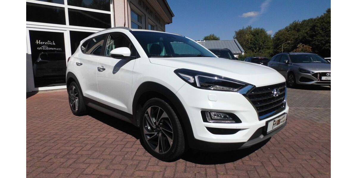 Hyundai TUCSON 97.805 km 16.890 &euro; Harth-Pöllnitz OT Frießnitz 07570