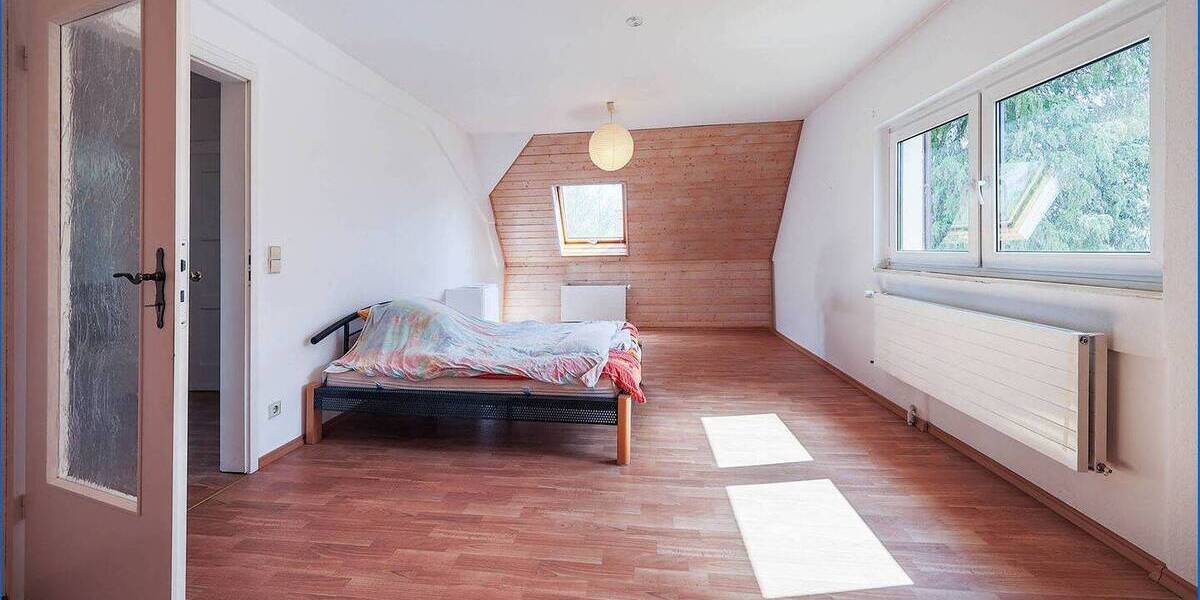 Einfamilienhaus Singen - 7 Zimmer, 240 m&sup2;, 695.000&euro; | Angebot:26364115