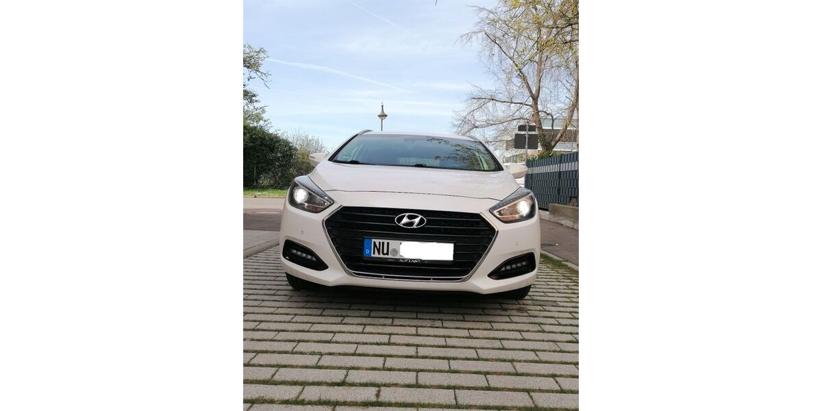 Hyundai i40 169.000 km 8.000 &euro; Neu Ulm 89231