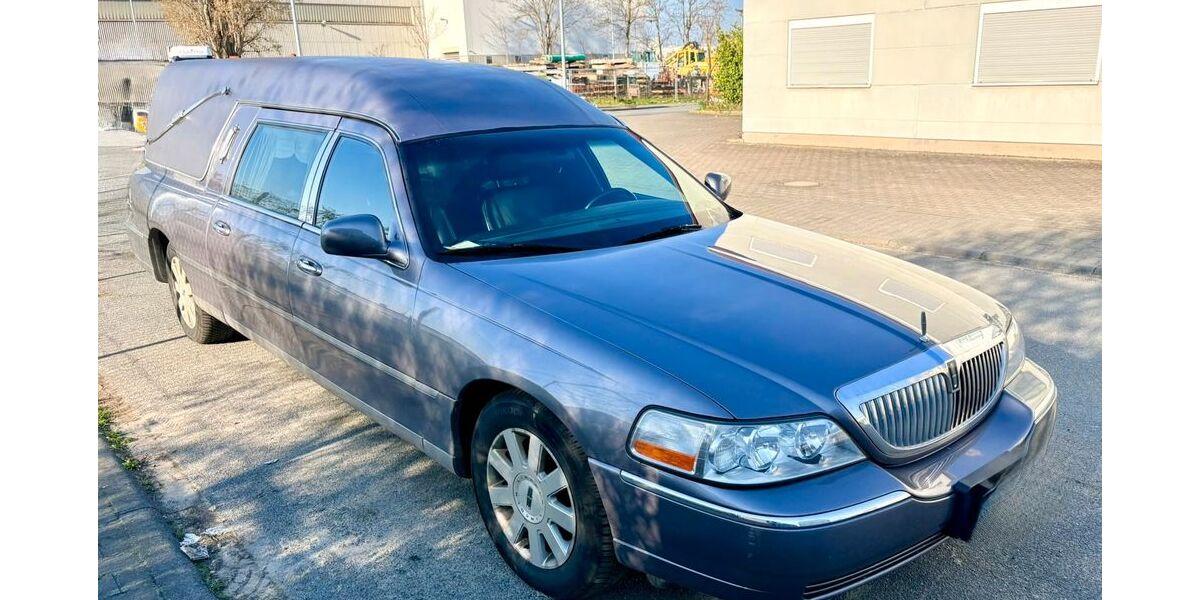Lincoln Andere 180.000 km 4.900 &euro; Nauheim 64569