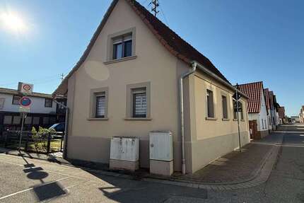 Haus Steinweiler - 3.5 Zimmer, 110 m&sup2;, 1.000&euro; | Angebot:26382035